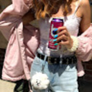 Meet your Posher, Samantha